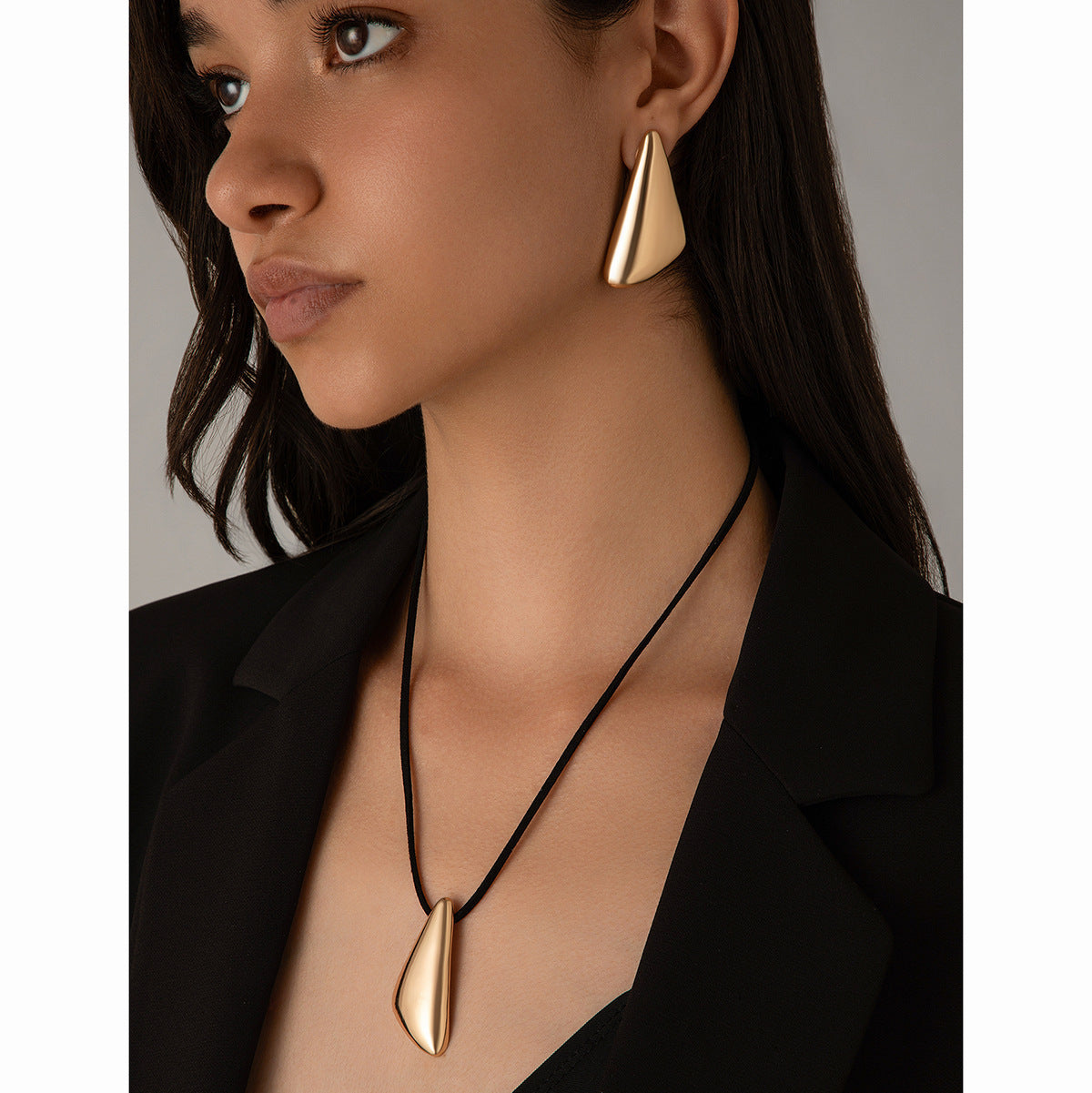 In Style Metal Necklace Women